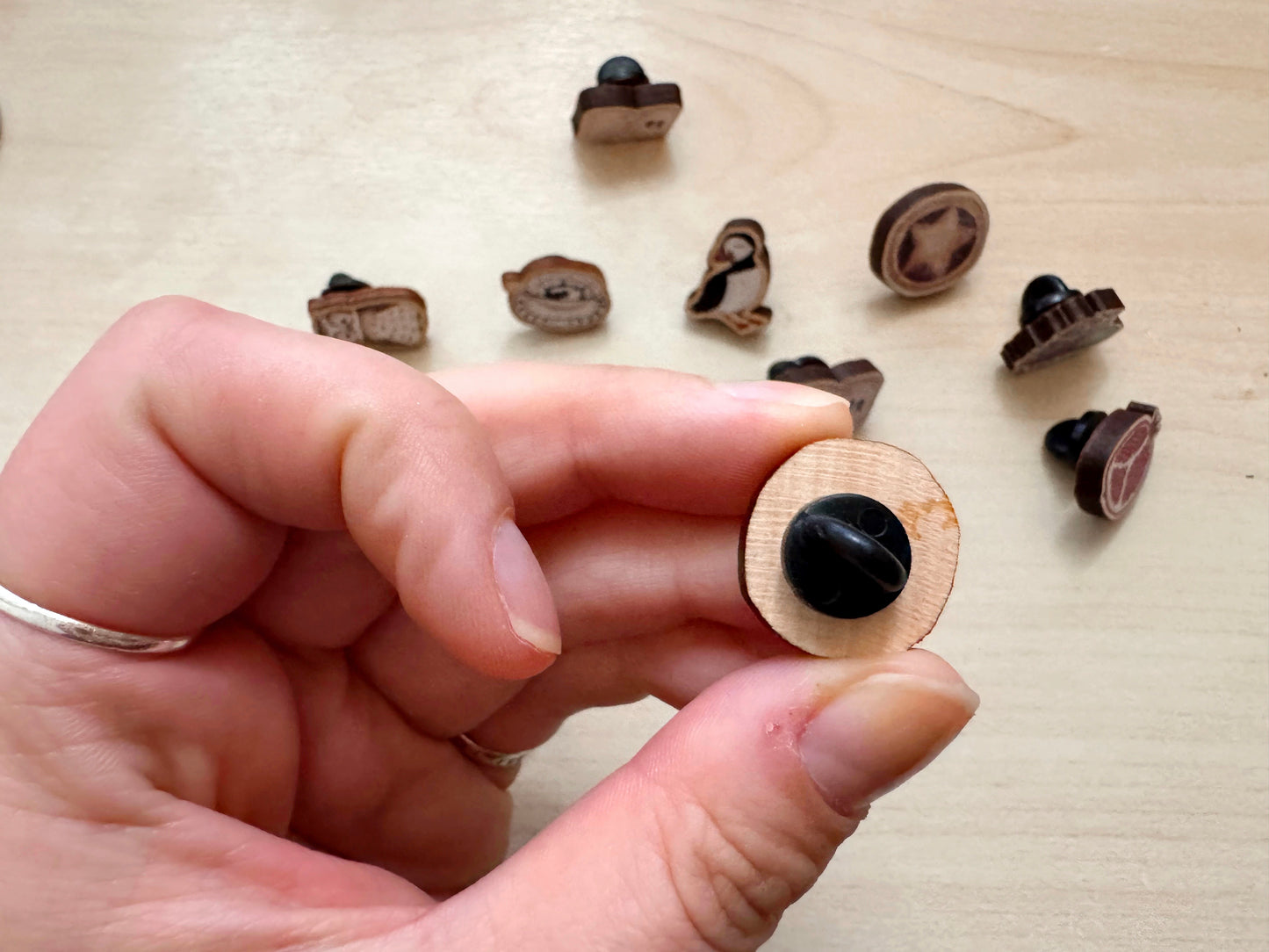 SECONDS Mini Pins