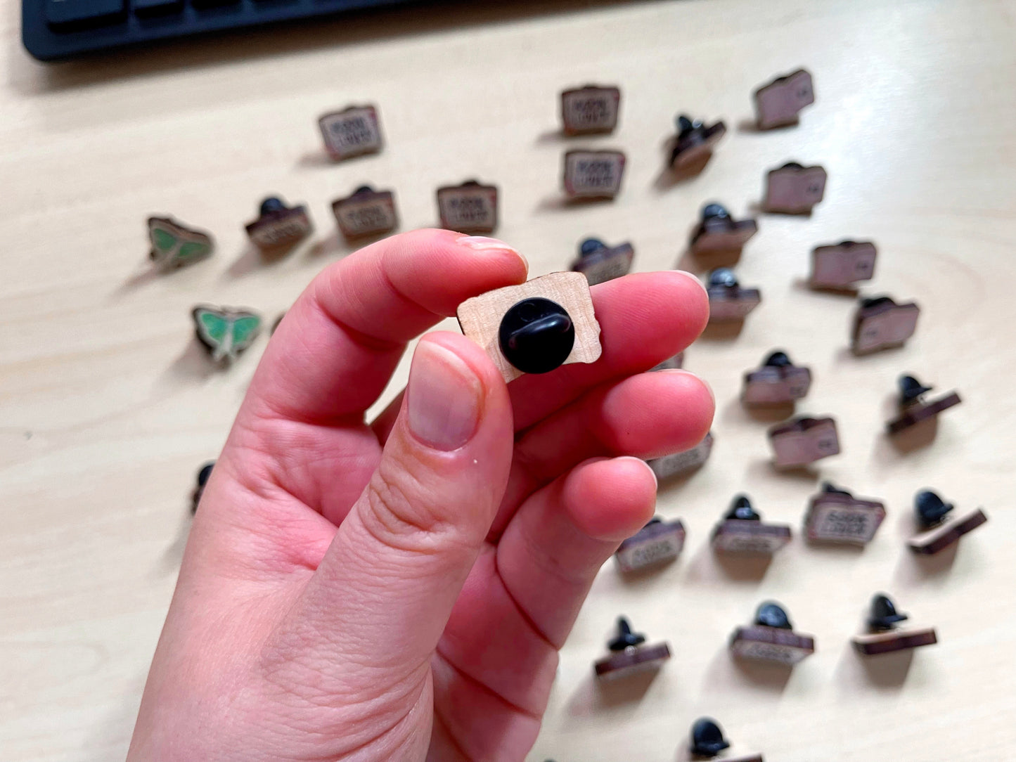 SECONDS Mini Pins