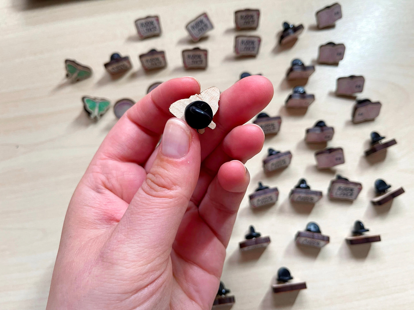 SECONDS Mini Pins