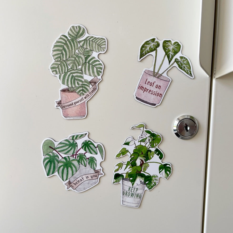 Plant Puns Decorative Magnets - Keep Growing
