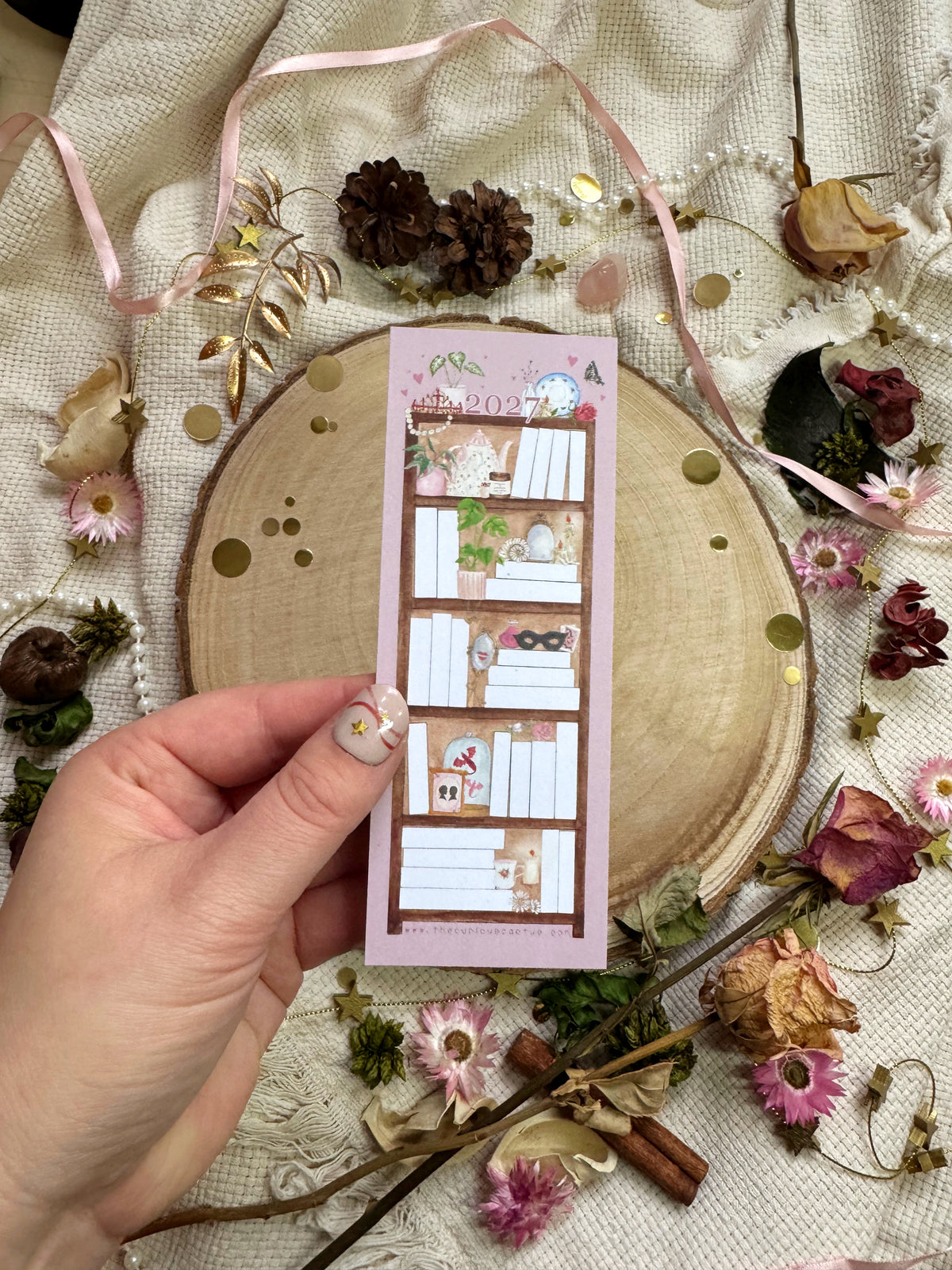 2027 - Romance 50 Book Reading Tracker Bookmark